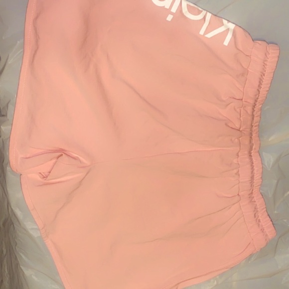 Calvin Klein 2 pc. set NWT! - Picture 7 of 7